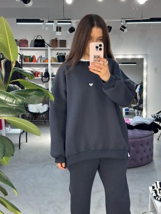 Women's American Retro 100% Cotton Heart Embroidery Sweatshirt Oversized Round Neck Pullover Casual Streetwear Long Sleeve Top Women's American Retro 100% Cotton Heart Embroidery Sweatshirt Oversized Round Neck Pullover Casual Streetwear Long Sleeve Top